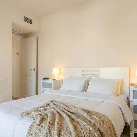 Διαμέρισμα Penthouse 2 Terraces Pool & Parking