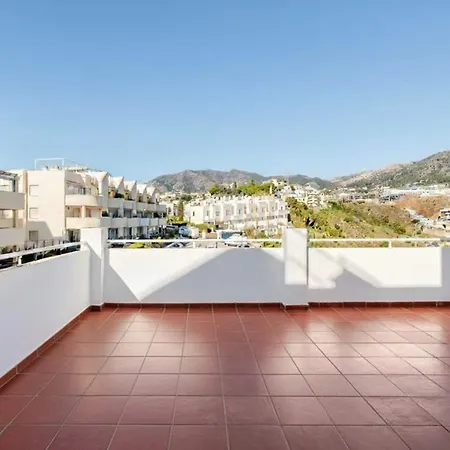 Διαμέρισμα Penthouse 2 Terraces Pool & Parking